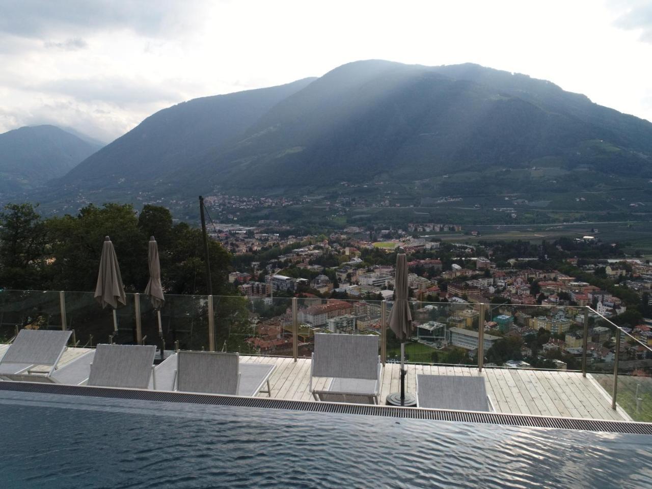 La Pergola Panoramasuites Tirolo Exterior photo